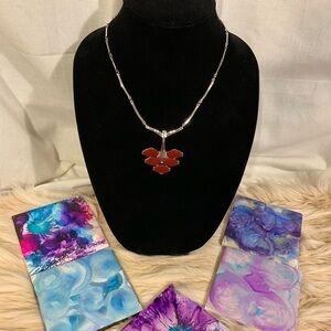 Sarah Coventry burgundy silver tone necklace.
